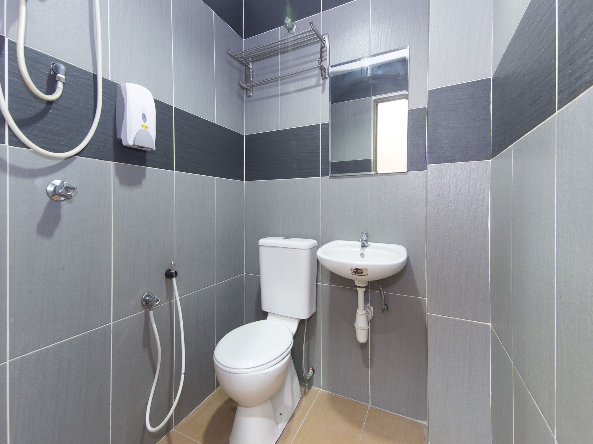 Gs Inn Bajet Hotel 安邦 外观 照片